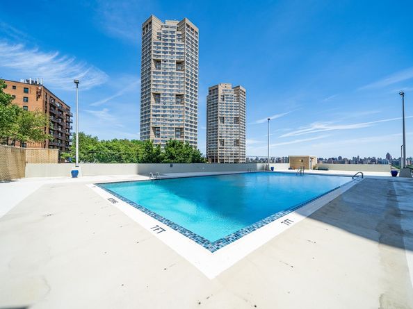 6600 Blvd East 10N, West New York NJ 07093