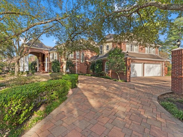 2907 Cedar Woods Place, Houston TX 77068