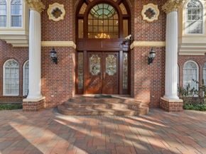 2907 Cedar Woods Place, Houston TX 77068