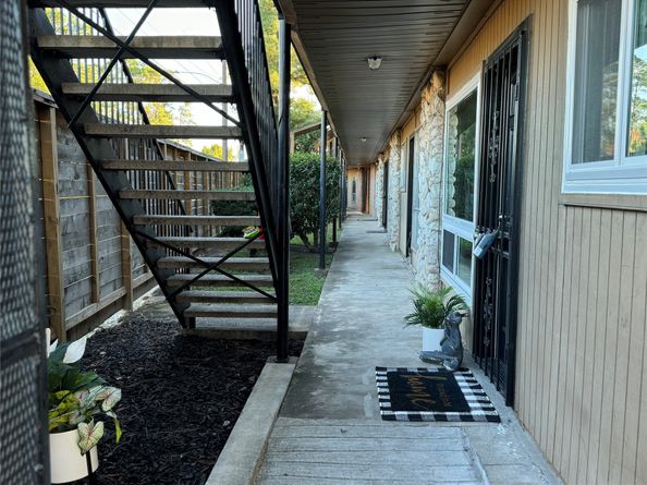 1529 Wirt Road 27, Houston TX 77055