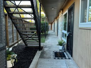 1529 Wirt Road 27, Houston TX 77055