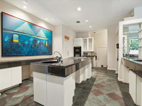 2016 Milford Street, Houston TX 77098