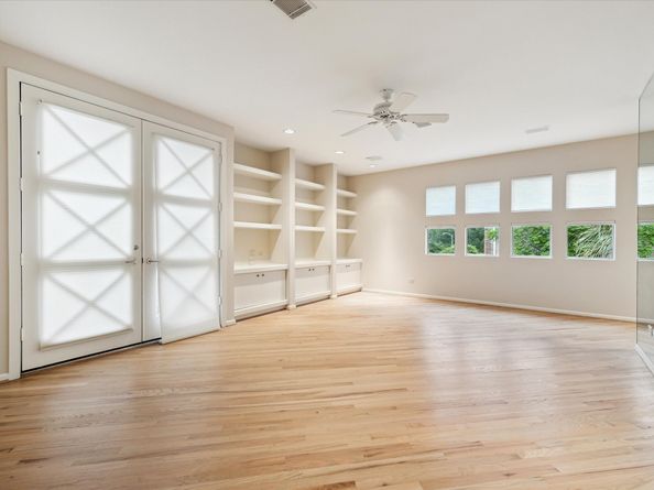 2016 Milford Street, Houston TX 77098