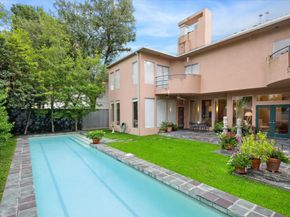 2016 Milford Street, Houston TX 77098