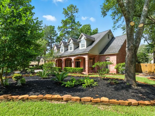 38 King Pine Court, The Woodlands TX 77382