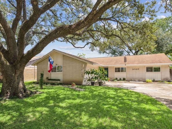8507 Reims Road, Houston TX 77074