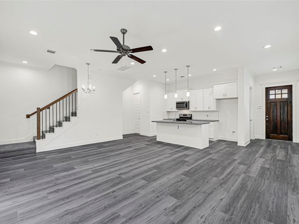5003 Yesenia Palm Street, Houston TX 77021