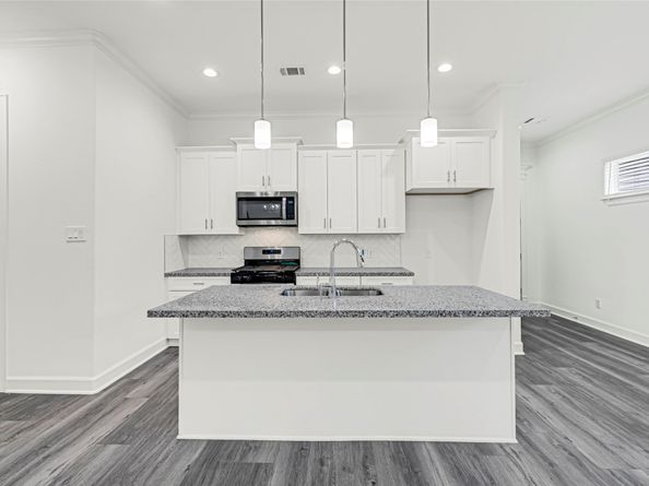 5003 Yesenia Palm Street, Houston TX 77021