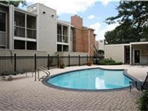 2001 Bering Drive 5B, Houston TX 77057
