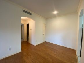 2001 Bering Drive 5B, Houston TX 77057