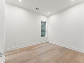 4403 Feagan, Houston TX 77007