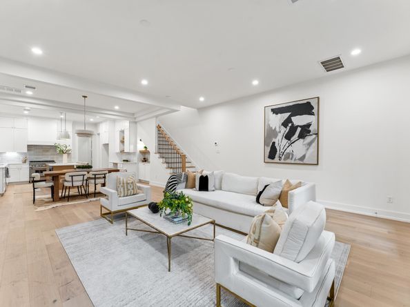 4403 Feagan, Houston TX 77007