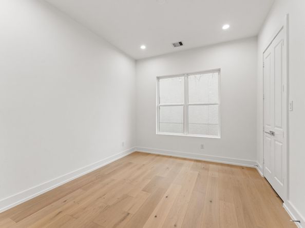 4403 Feagan, Houston TX 77007