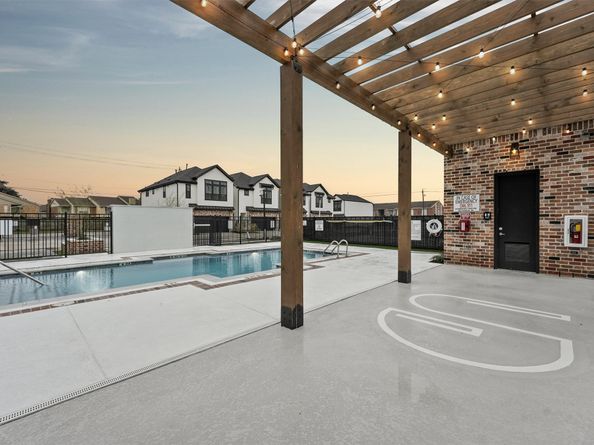 3520 Hamilton Heights Street, Houston TX 77063