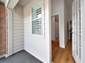 4414 Castle Court Place, Houston TX 77006