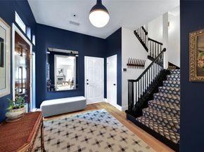 4414 Castle Court Place, Houston TX 77006