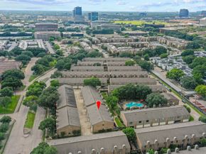9850 Pagewood Lane 1402, Houston TX 77042