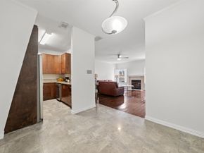 9850 Pagewood Lane 1402, Houston TX 77042