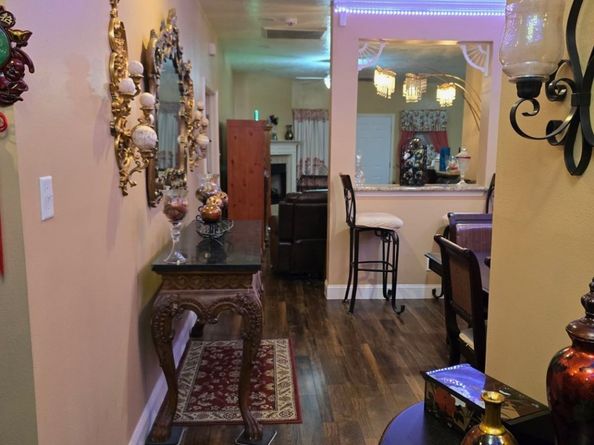 8161 Snowden Street, Houston TX 77028