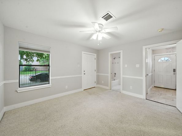 9709 Riddlewood Lane, Houston TX 77025