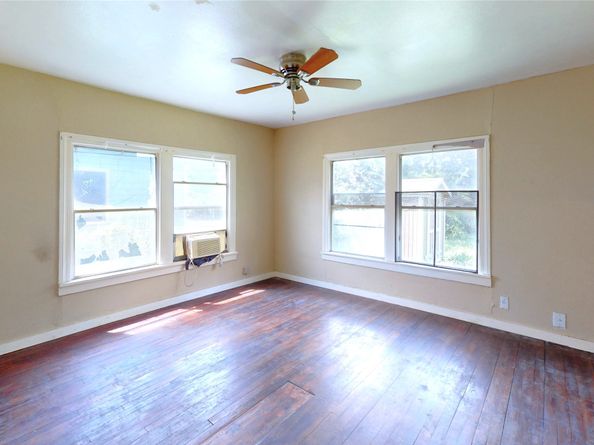 4921 Kashmere Street, Houston TX 77026