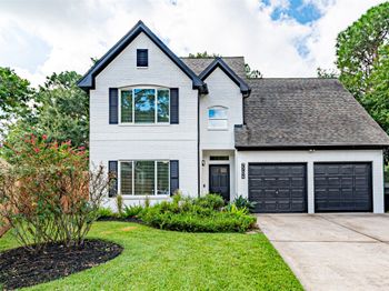 7704 Hidden Oaks Lane