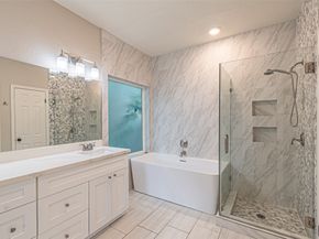7704 Hidden Oaks Lane, Houston TX 77095