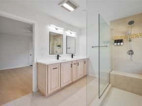 10610 Dunlap Street, Houston TX 77096