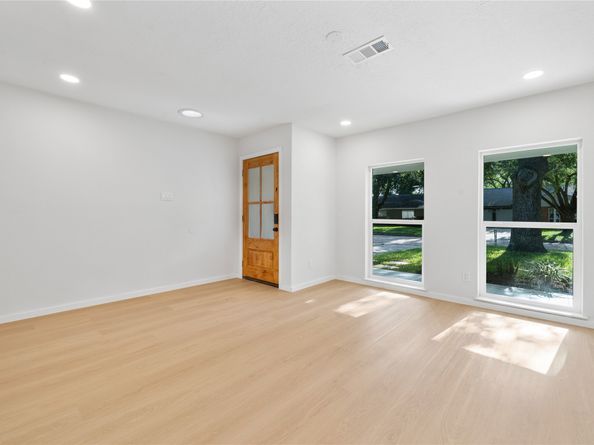 10610 Dunlap Street, Houston TX 77096