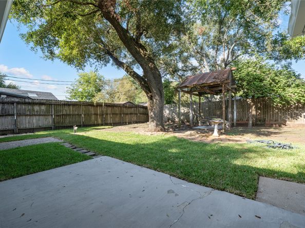 10610 Dunlap Street, Houston TX 77096