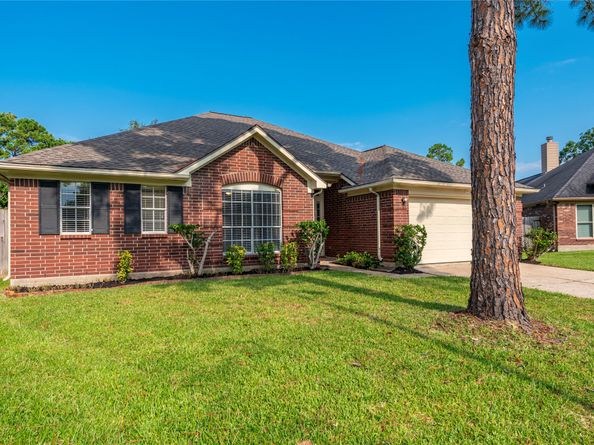 4918 Heritage Plains Drive, Friendswood TX 77546