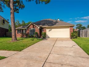 4918 Heritage Plains Drive, Friendswood TX 77546