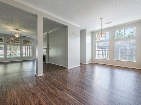 4918 Heritage Plains Drive, Friendswood TX 77546