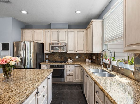6 Cloud Bank Place, The Woodlands TX 77382