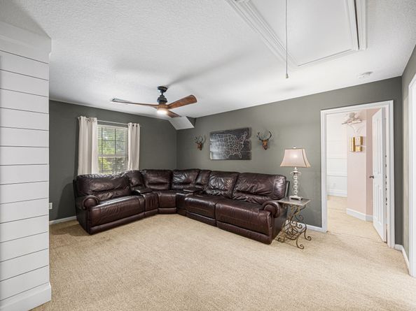 6 Cloud Bank Place, The Woodlands TX 77382