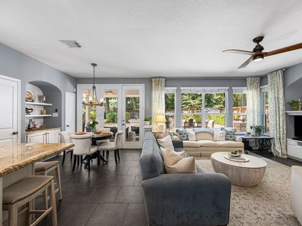 6 Cloud Bank Place, The Woodlands TX 77382