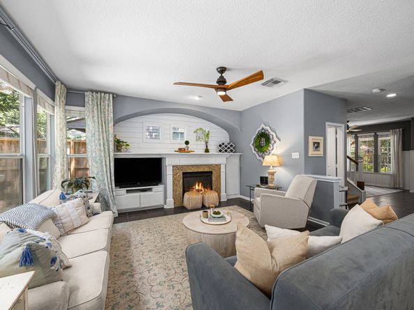6 Cloud Bank Place, The Woodlands TX 77382