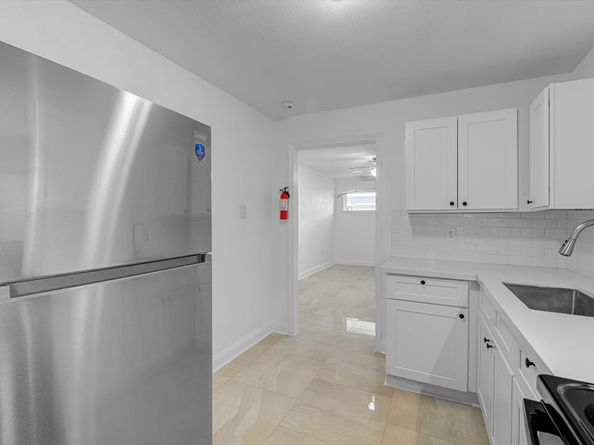 3655 Seabrook Street, Houston TX 77021