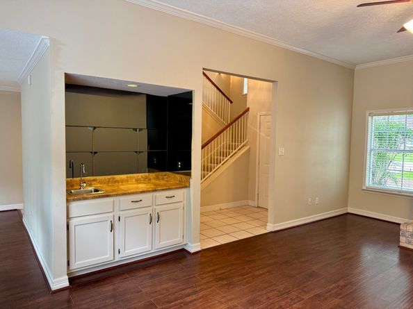 65 Hickory Oak Drive, The Woodlands TX 77381