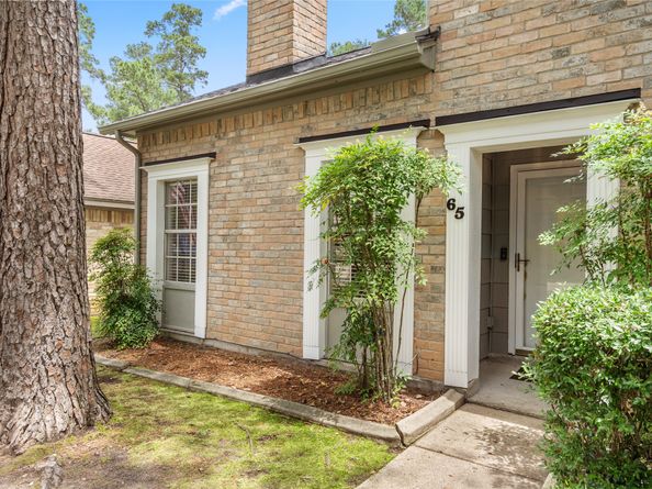 65 Hickory Oak Drive, The Woodlands TX 77381
