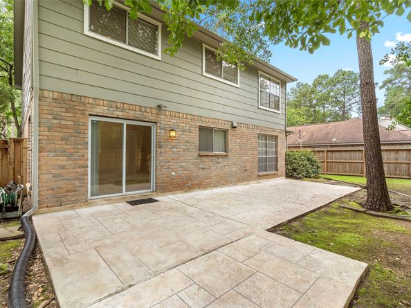 65 Hickory Oak Drive, The Woodlands TX 77381