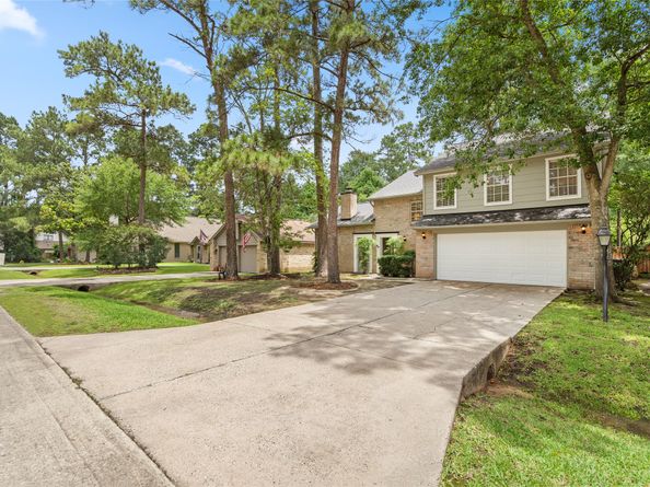 65 Hickory Oak Drive, The Woodlands TX 77381