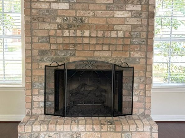 65 Hickory Oak Drive, The Woodlands TX 77381