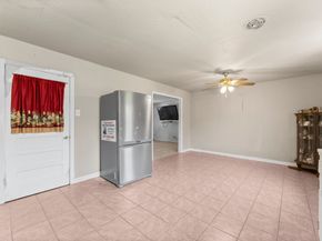 814 Isetta Lane, Houston TX 77060
