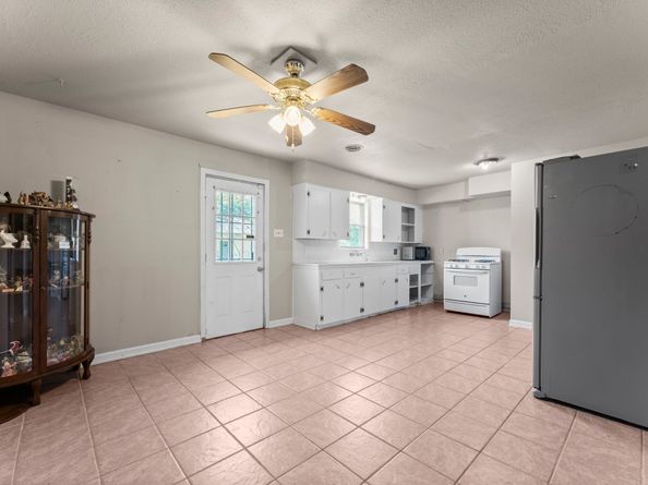 814 Isetta Lane, Houston TX 77060