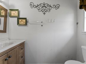 814 Isetta Lane, Houston TX 77060
