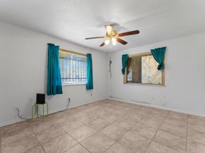 814 Isetta Lane, Houston TX 77060