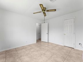 814 Isetta Lane, Houston TX 77060