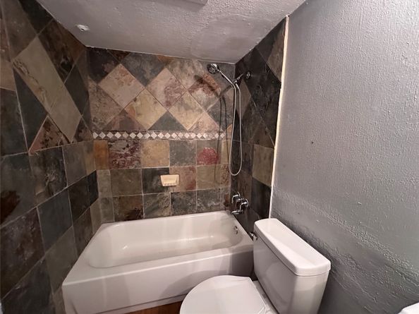 10855 Meadowglen Lane 928, Houston TX 77042