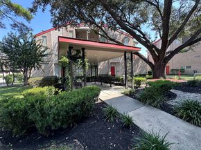 10855 Meadowglen Lane 928, Houston TX 77042